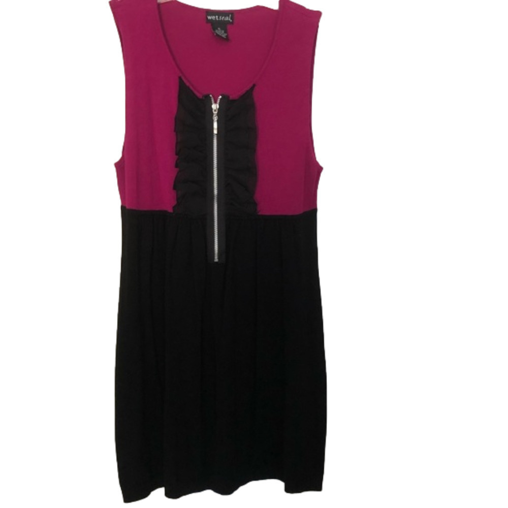 Wet Seal Ruffle Zipper Front Sleeveless, NWOT